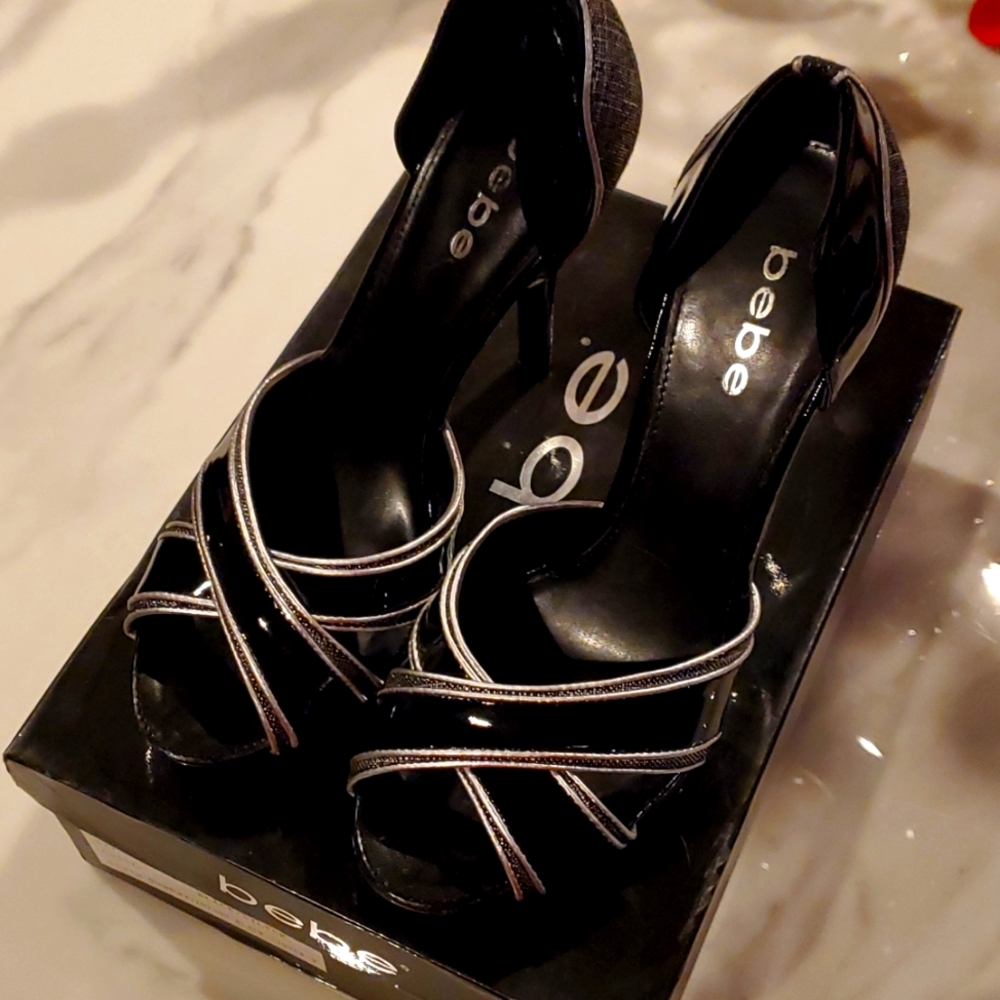 Bebe Sasha Black/Silver Heels